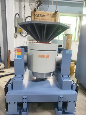 Vibrationsprüfmaschine für Kondensatoren, Widerstände und Batterien gemäß UN38.3