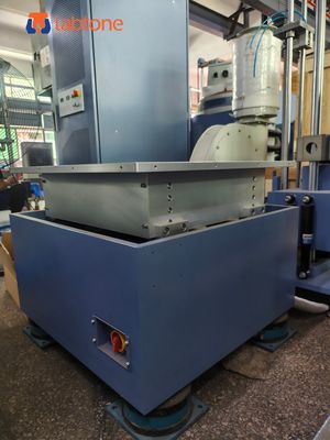 Mechanischer Schütteltisch für Schwingungsprüfungen elektronischer Bauteile mit einem Frequenzbereich von 5-80 Hz und 50 kg maximaler Nutzlast