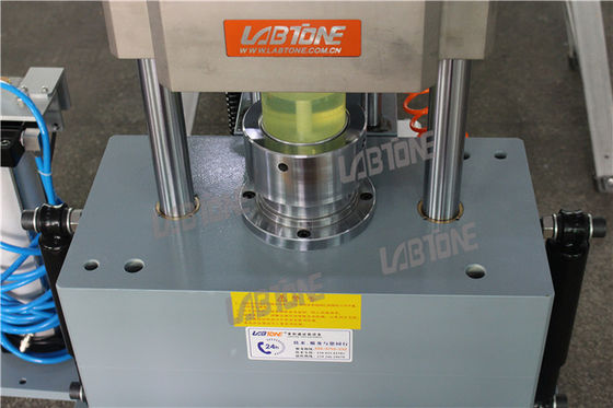 Stoßprüfsystem mit sofortigem Energieaustausch zur Beurteilung der Haltbarkeit und Widerstandsfähigkeit von Produkten gegen äußere Belastungen